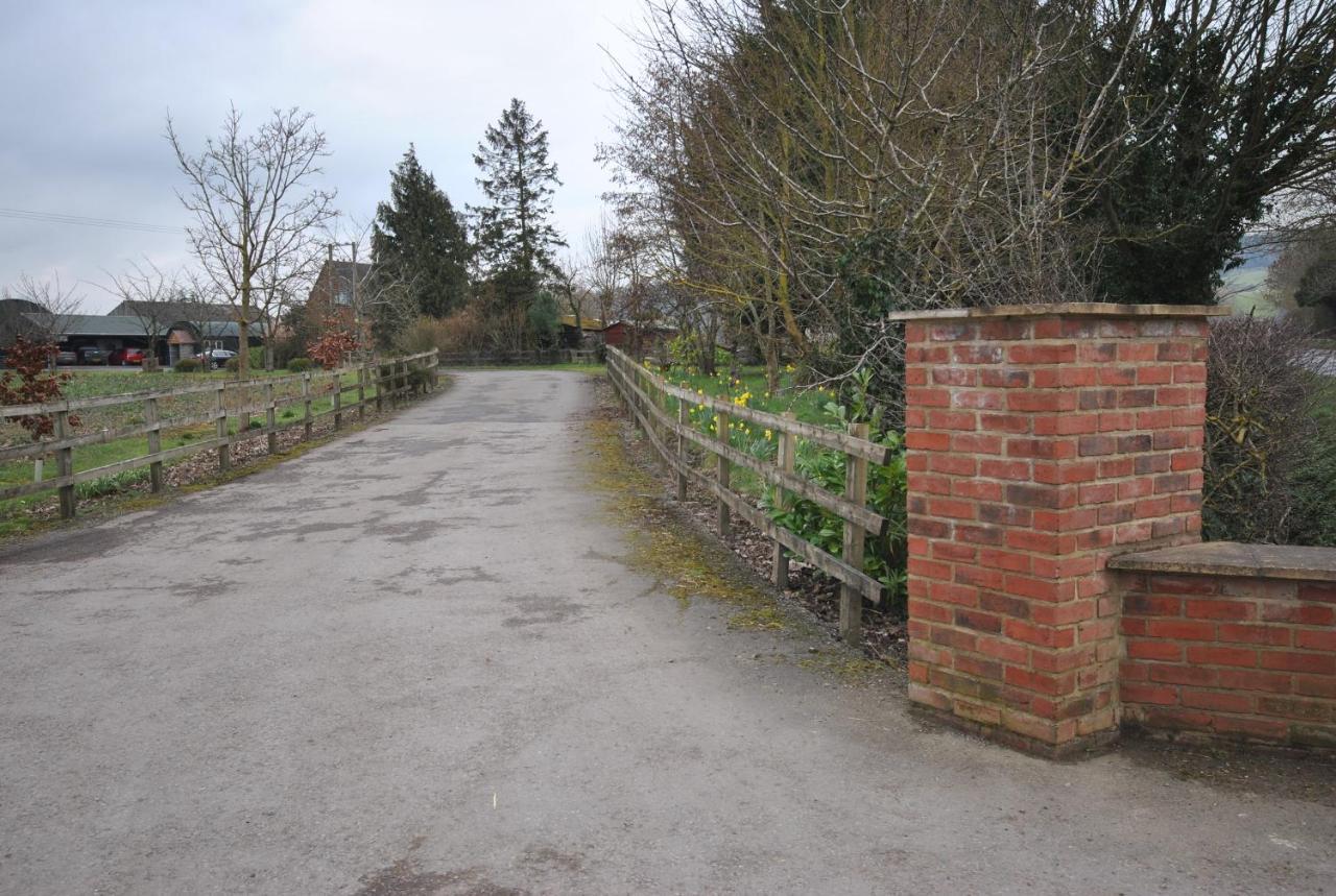 Elms Farm Villa Alderton  Exterior photo